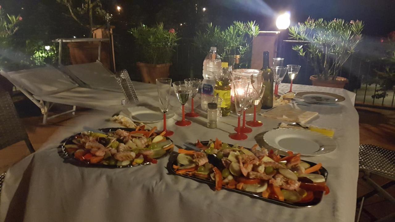 Apartmán La Terrazza Fra Le Torri Lucca Exteriér fotografie