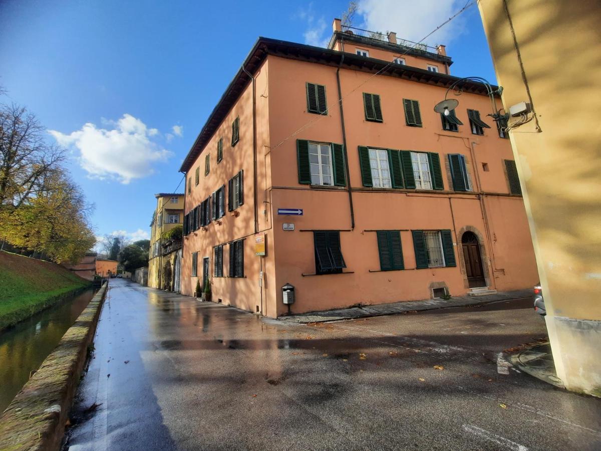 Apartmán La Terrazza Fra Le Torri Lucca Exteriér fotografie