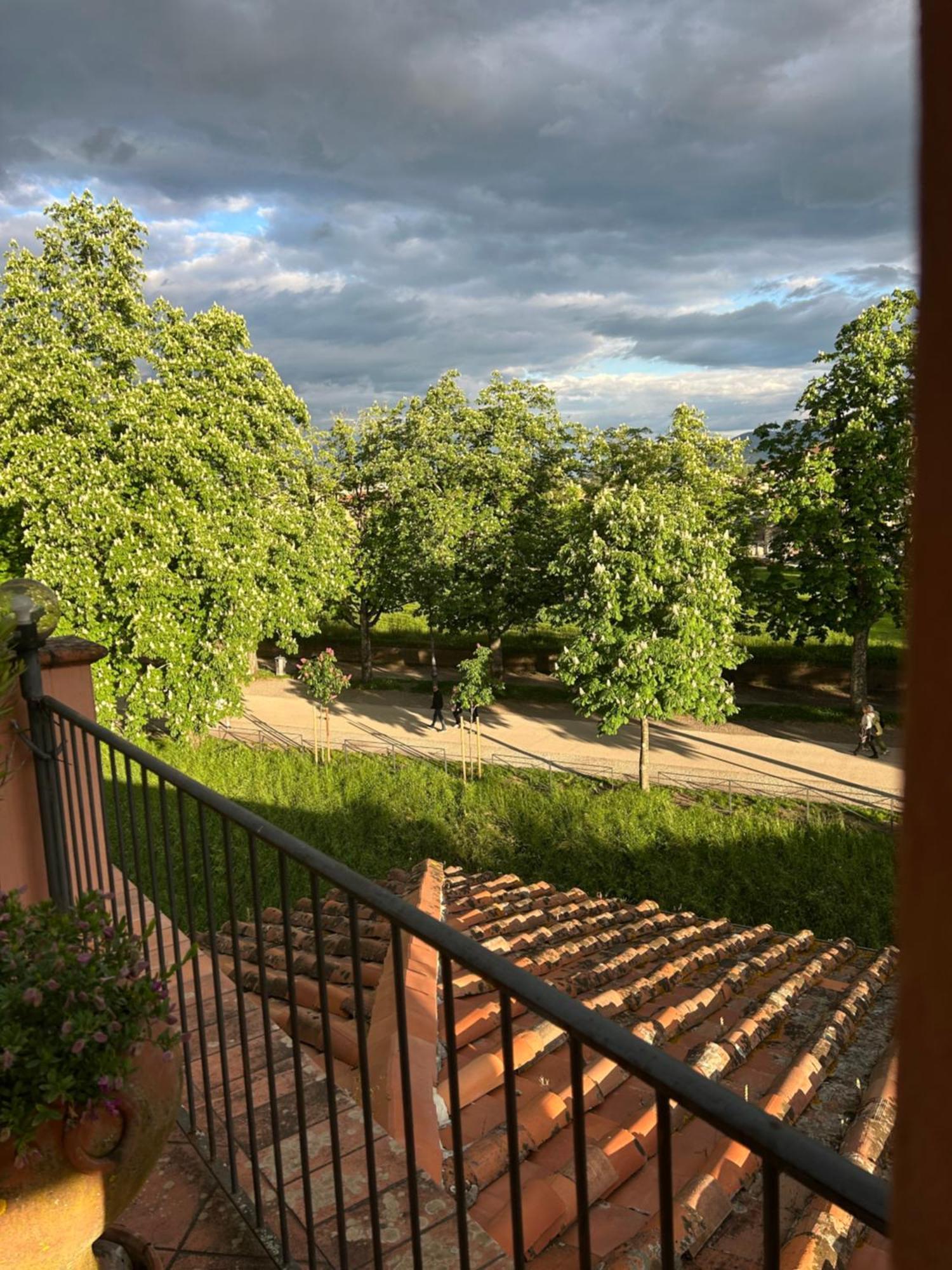 Apartmán La Terrazza Fra Le Torri Lucca Exteriér fotografie
