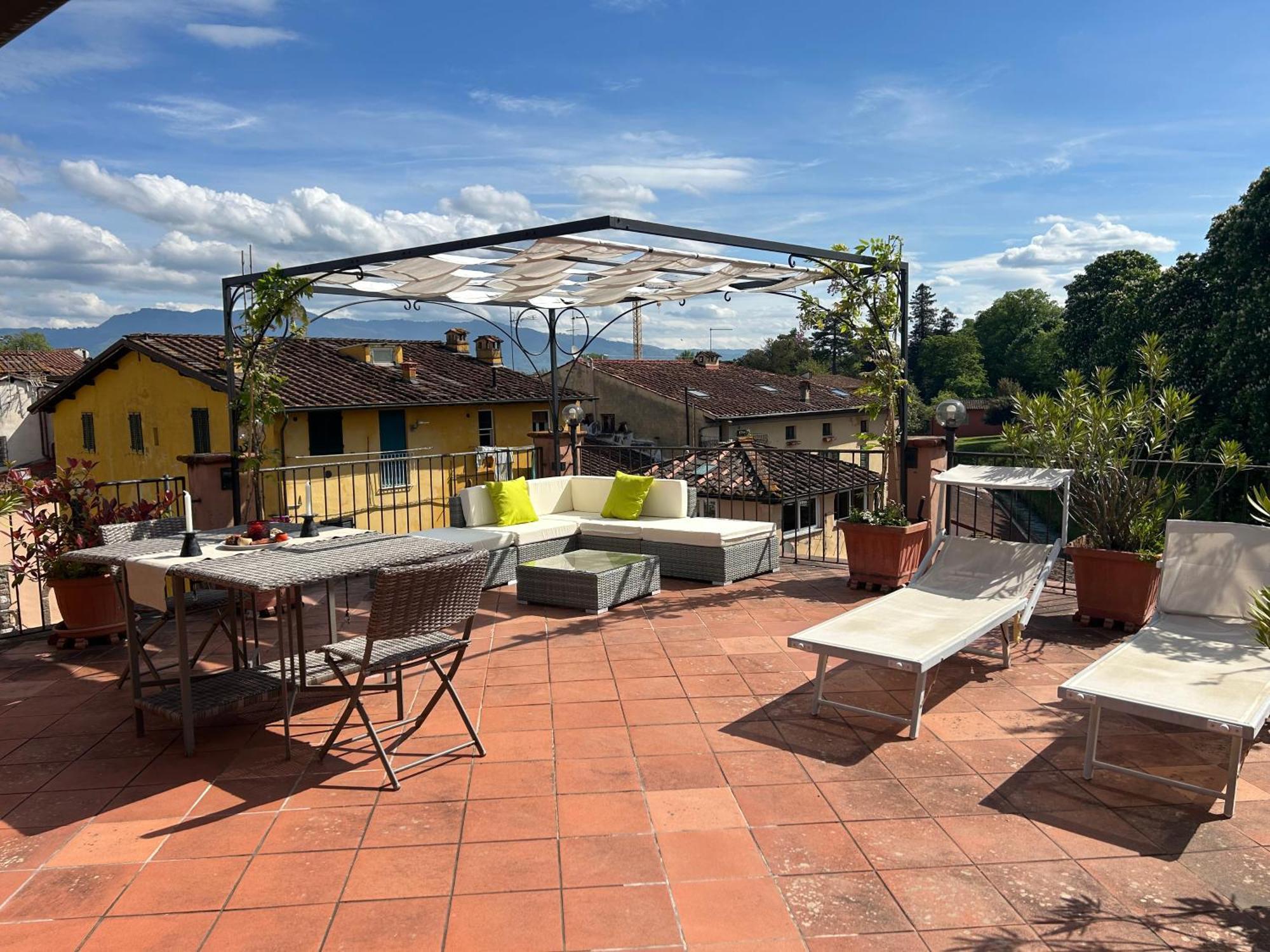 Apartmán La Terrazza Fra Le Torri Lucca Exteriér fotografie